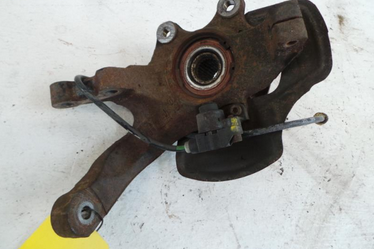 Opel Corsa B Bj 98 Achsschenkel Radlagergeh&auml;use links 1,0 40kw X10XE